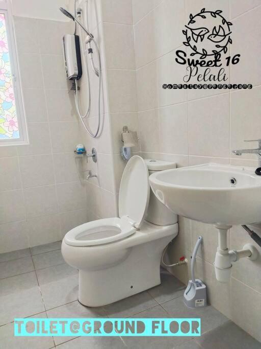 Sweet 16 Pelali Homestay Pengerang Zewnętrze zdjęcie